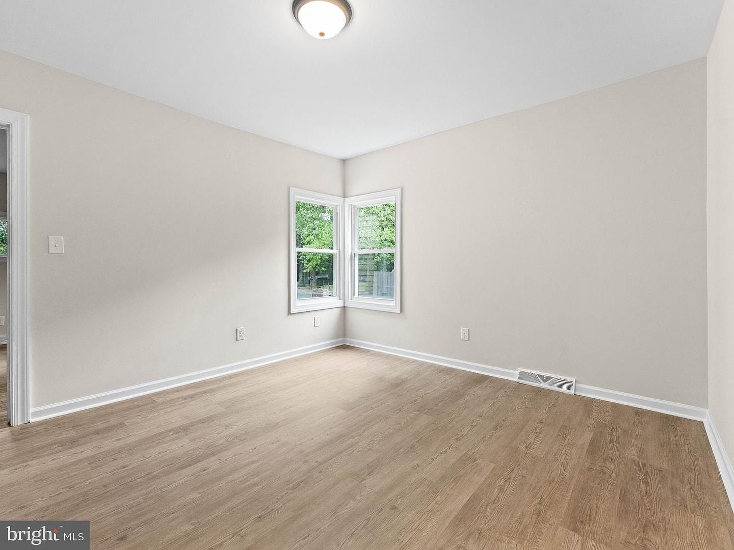 30 Oak Ln, Lindenwold, NJ photo 9