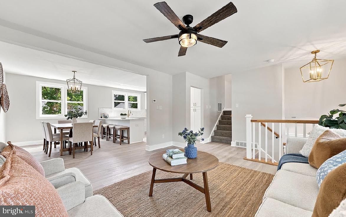 388 Cleveland Ave, West Berlin, NJ photo 5