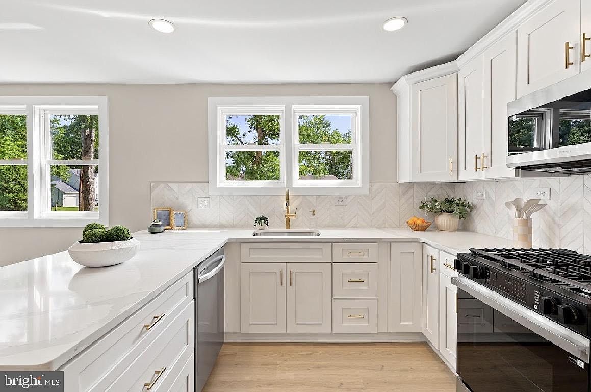 388 Cleveland Ave, West Berlin, NJ photo 10