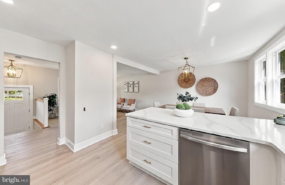 388 Cleveland Ave, West Berlin, NJ photo 12