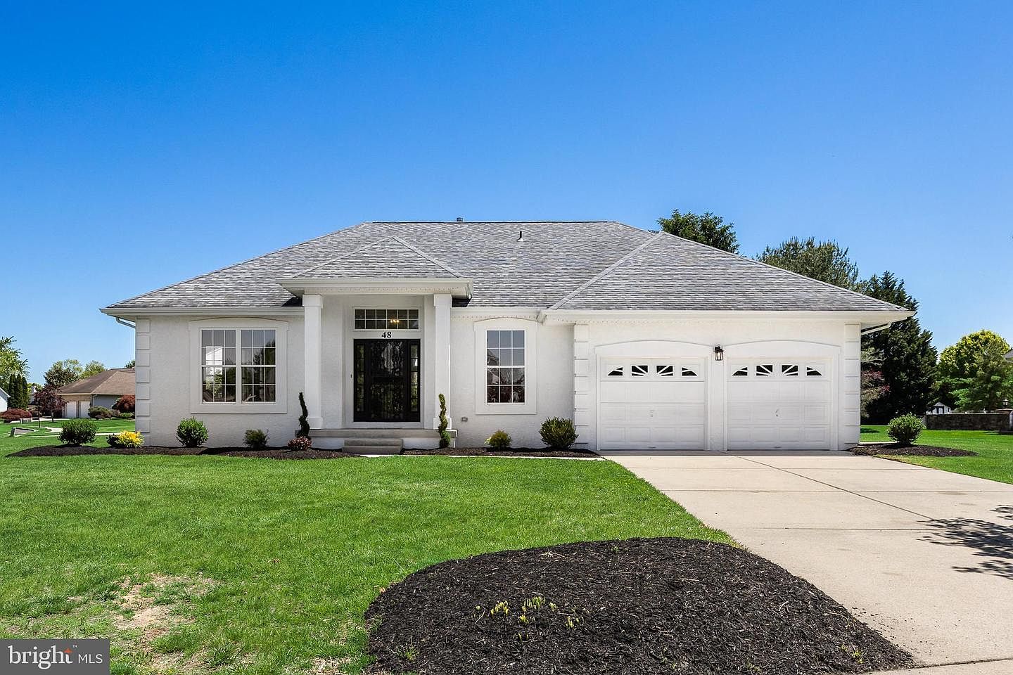 48 Parry Dr, Hainesport photo 1