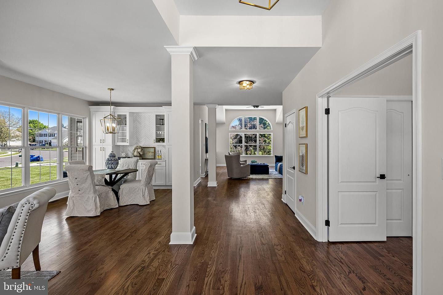 48 Parry Dr, Hainesport photo 4